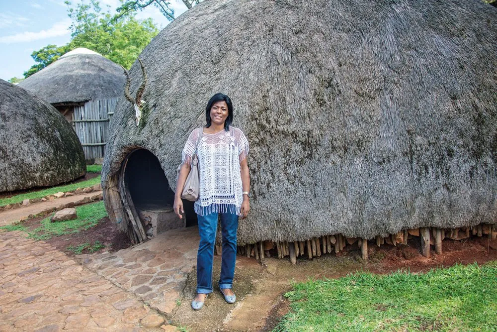 Zulu South African traditional house RailHope - South African traditional house